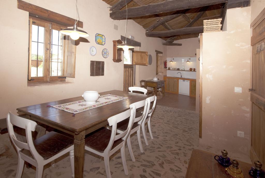 Casa Rural Las Aguedas Murias de Rechivaldo Extérieur photo